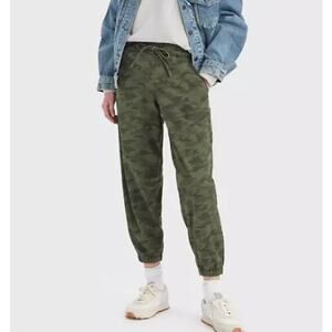 Levi's Women Off Duty Joggers Army Green Emily Cam Size XL